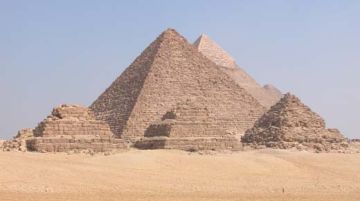 cercando-un-altro-egitto-3-le-piramidi-ci-guardano-11250
