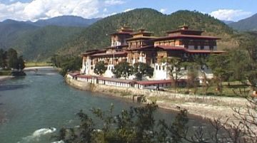 il-bhutan-il-paese-del-drago-tonante-11687