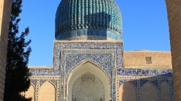 in-cammino-tra-i-bazar-i-colori-ed-i-luoghi-sacri-delluzbekistan-47435