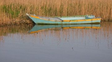 in-houseboat-sul-delta-del-po-1958