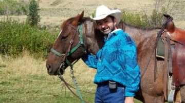 in-un-ranch-del-colorado-cowboy-tra-i-cowboys-8195