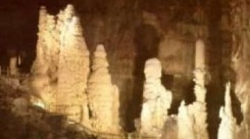 la-scoperta-delle-grotte-di-frasassi-649
