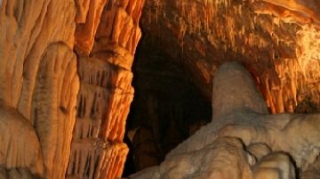 le-grotte-di-postumiapostojna-un-capolavoro-di-arte-naturale-37494