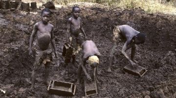 malawi-piccoli-schiavi-di-fango-12581