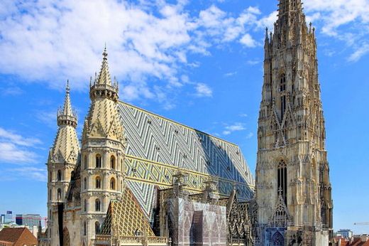 Cosa fare a Natale e Capodanno a Vienna: Visitare la Città e Assaporare l’Atmosfera Magica