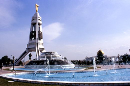 Il Turkmenistan nell’era del Ruhnama