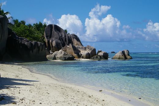 Seychelles e Dubai: perfezione della natura e dell’uomo a confronto