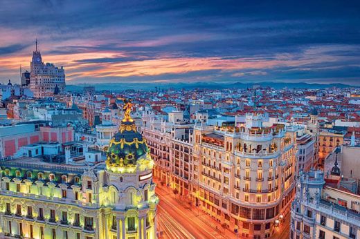 Viaggiando a Madrid: Alla Scoperta dei Tesori Nascosti della Capitale Spagnola